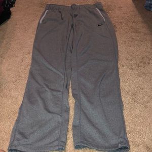 NIKE sweatpants